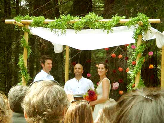 Traditional Jewish wedding tent. -- 